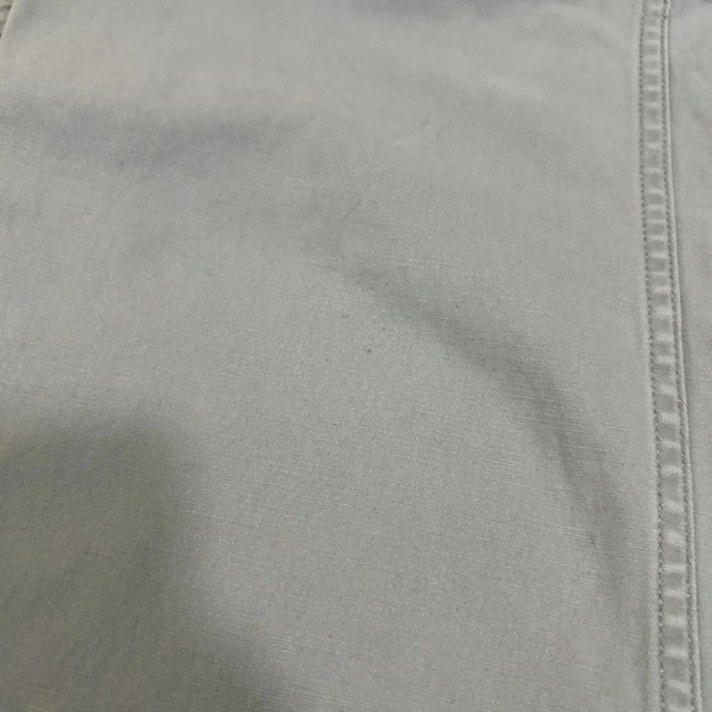 Duluth Trading Co zoe warehouse